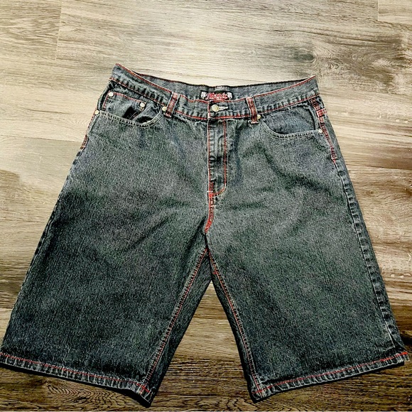 JINZU Black Y2K Embroidered Stitch Pockets Denim Long Board Denim Shorts SZ 40 - Picture 1 of 7
